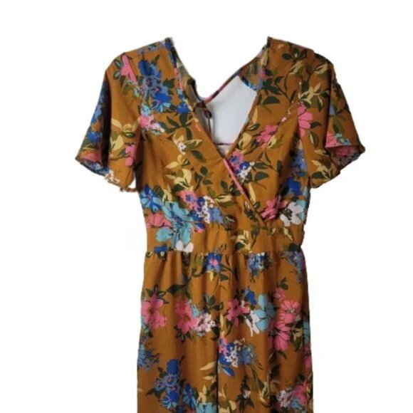 Band of Gypsies Boho Floral Print Jumpsuit - Picture 4 of 10